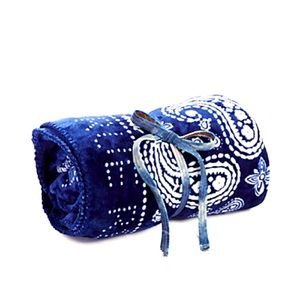 Looking for this original “true religion “ blanket